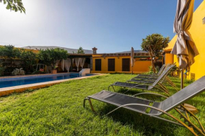 Lightbooking Villa Galdar piscina aparcamiento privado con BBQ